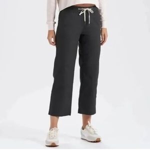 Vuori Ripstop wide leg cropped pants - SMALL